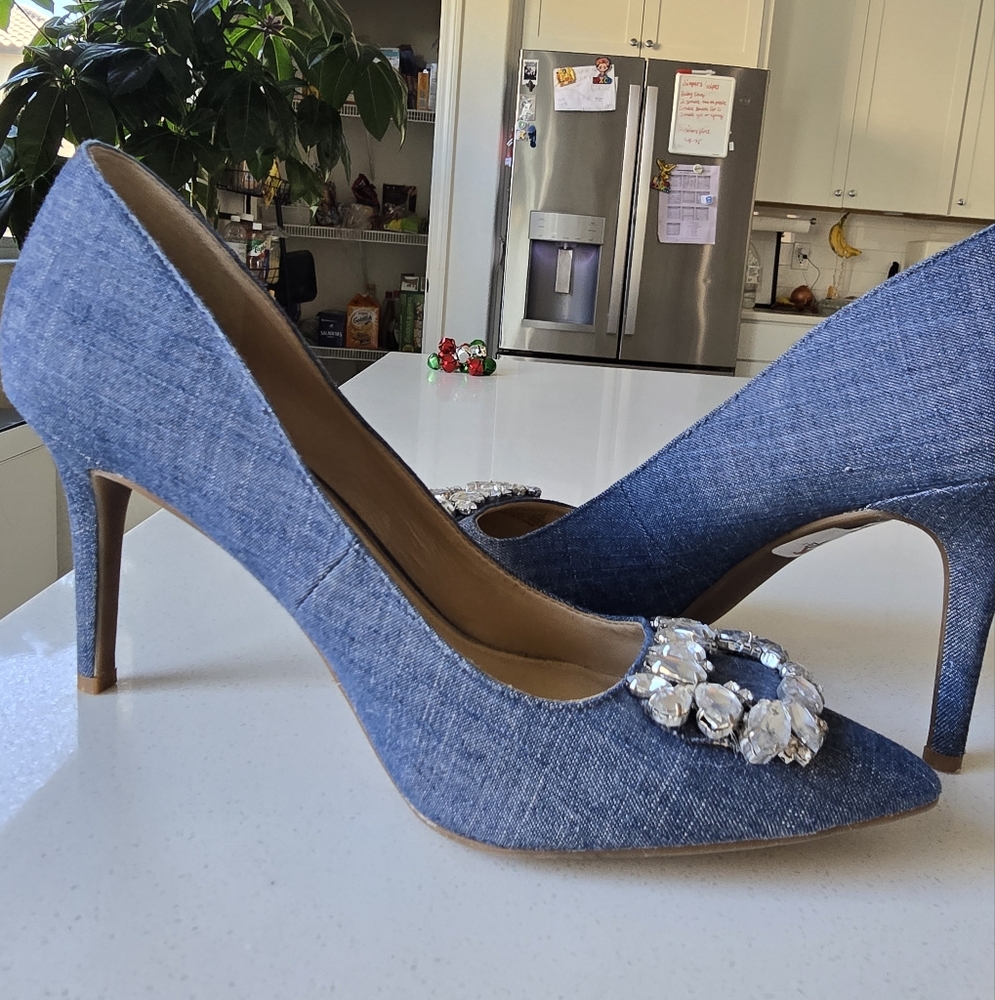 Jessica Simpson high heels